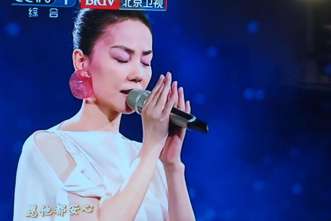 晚十大精彩节目及十大吐槽AG真人2025央视春(图11) 晚十大精彩节目及十大吐槽AG真人2025央视春(图11)